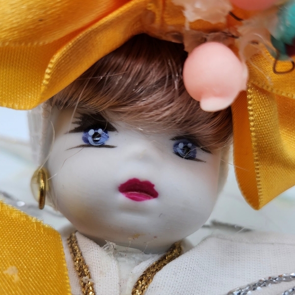 Vintage International Porcelain Doll in Traditional Costume - Picture 10 of 11